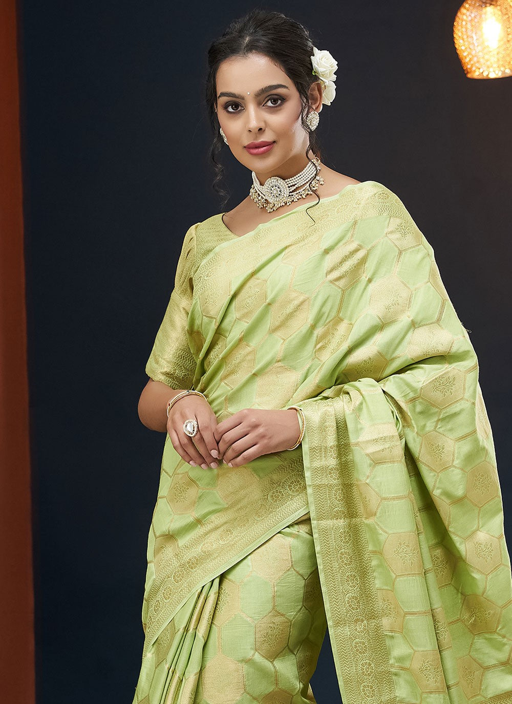 Contemporary Weaving Zari Viscose Saree - S8235