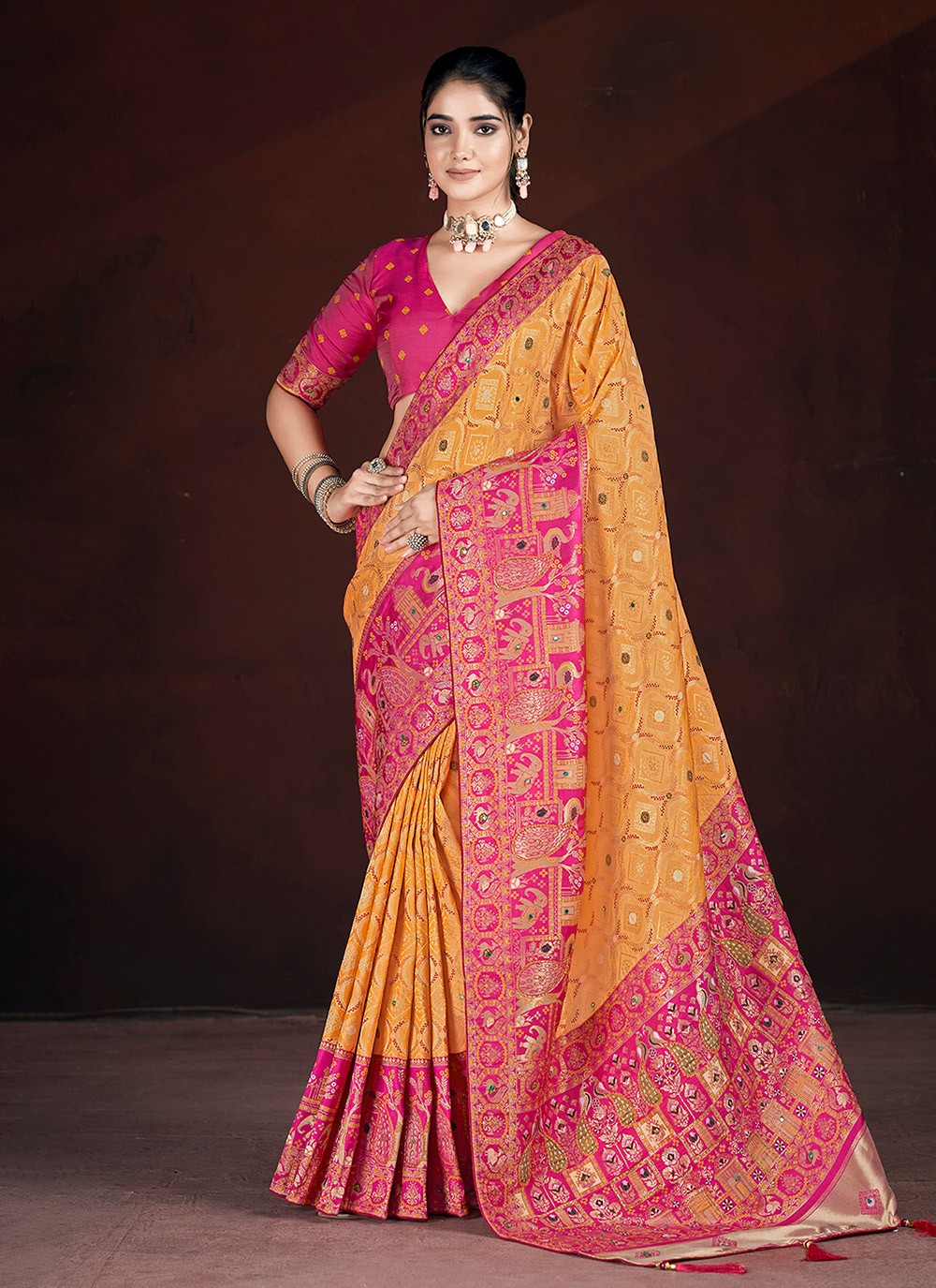 Hand Embroidery, Thread, Weaving Zari, Zari Banarasi Silk Saree - S11710