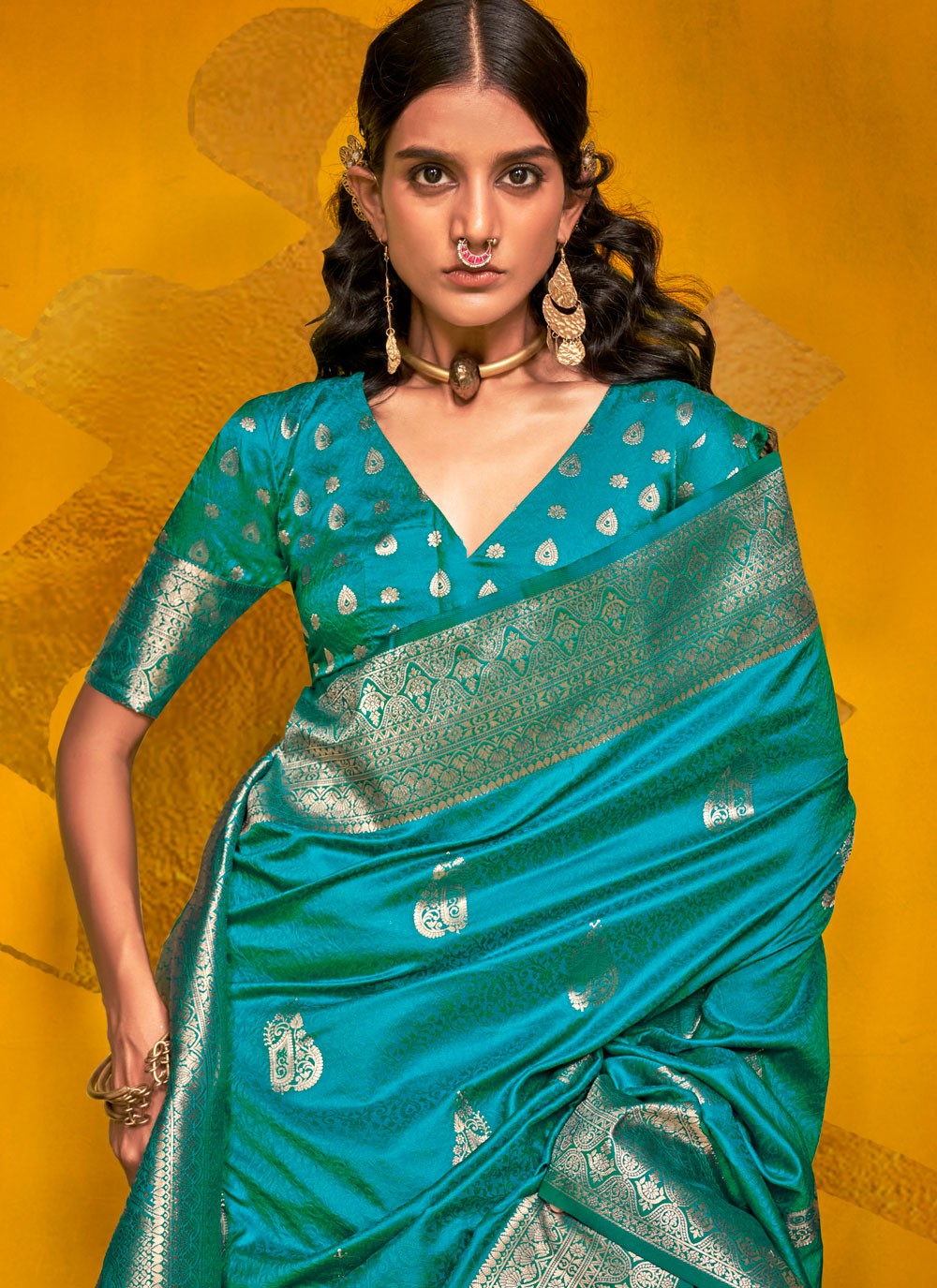 Trendy Saree Weaving Zari Rama Handloom Silk Saree S13181