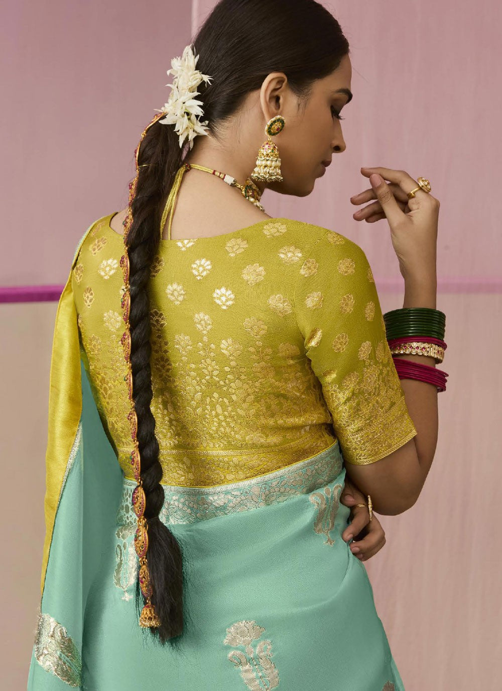 Contemporary Floral Printed Viscose Saree - S7804