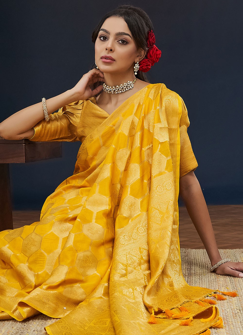 Contemporary Weaving Zari Viscose Saree - S8235