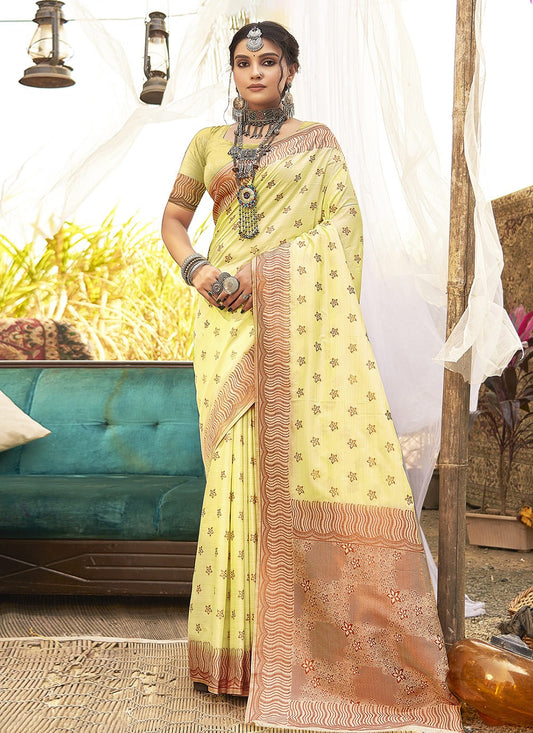Weaving Zari Silk Yellow Saree S14602