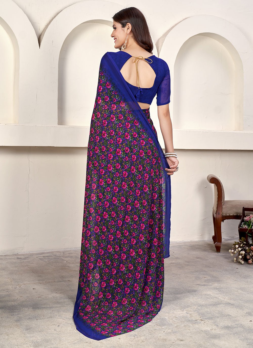 Classic Printed Weight Less Saree - S6158