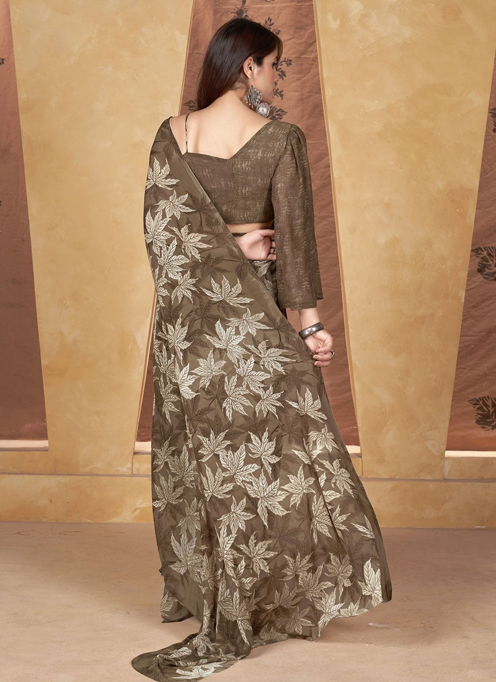 Classic Printed Weight Less Saree - S6268