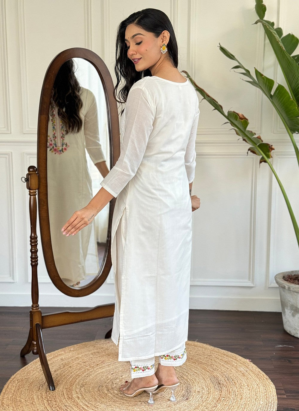 Embroidered Chanderi White Salwar Suit T6041