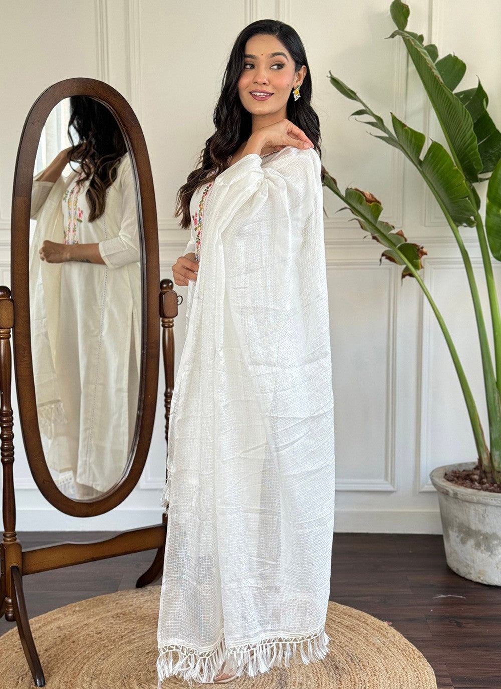 Embroidered Chanderi White Salwar Suit T6041