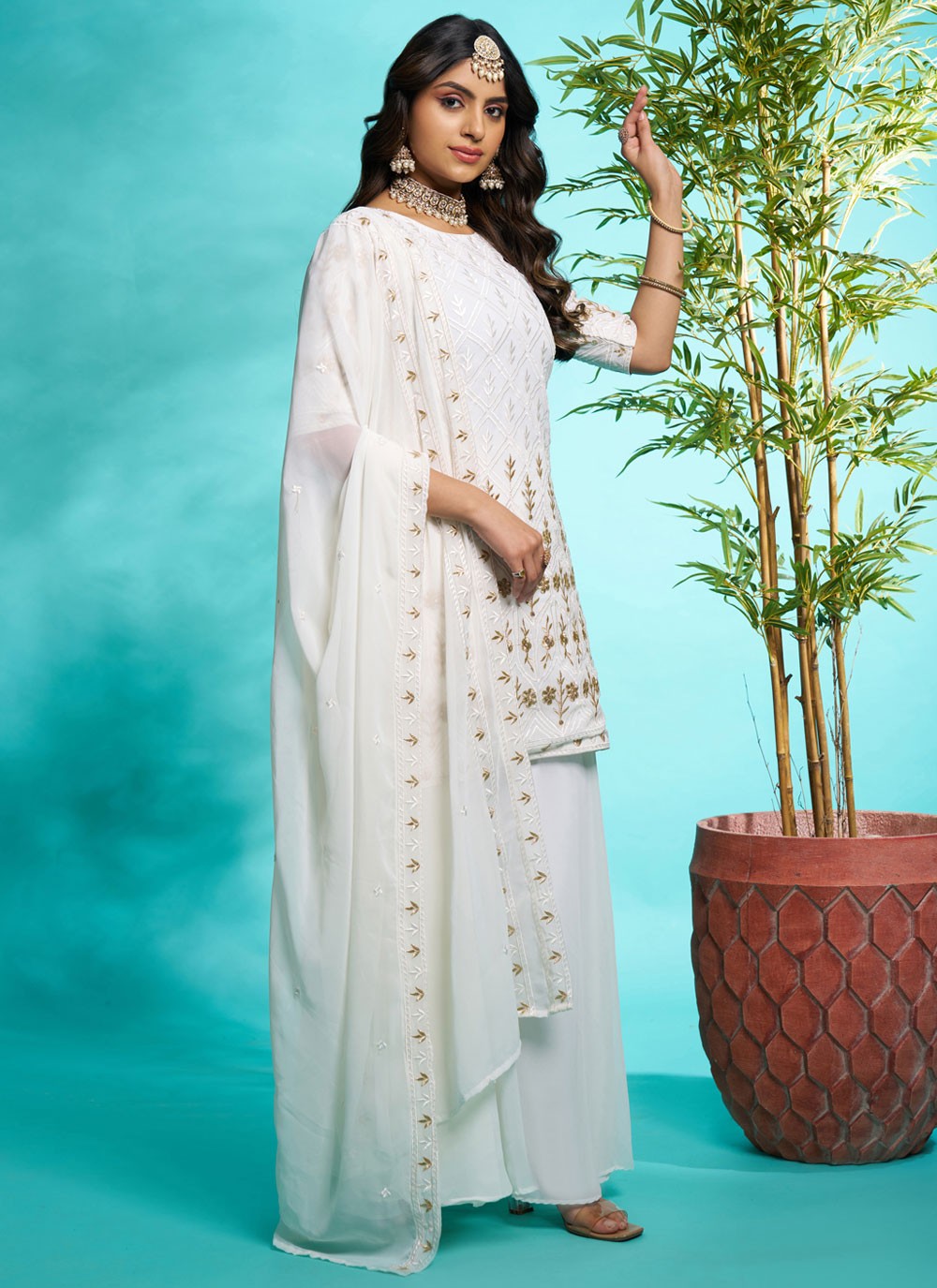 Salwar Suit Embroidered White Faux Georgette T5619