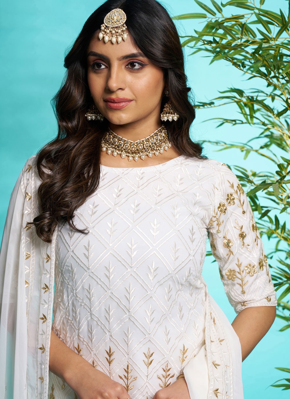 Salwar Suit Embroidered White Faux Georgette T5619