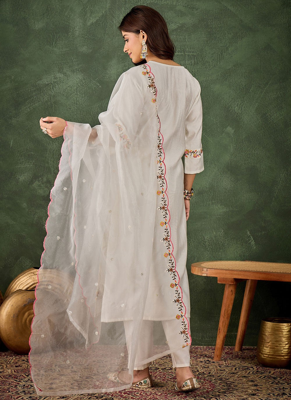 Pant Style Suit Embroidered White T7789