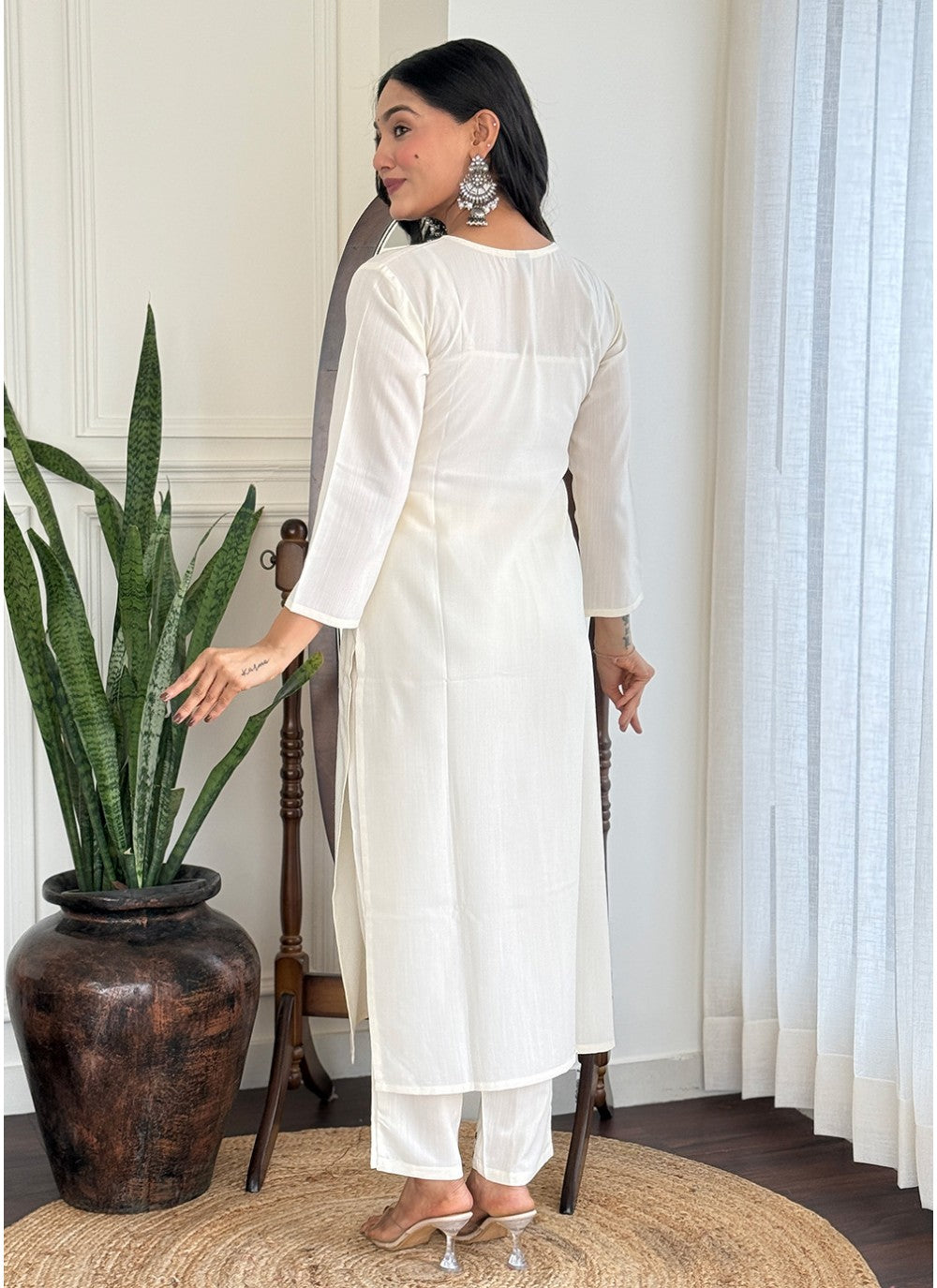 Embroidered Rayon White Salwar Suit T6029