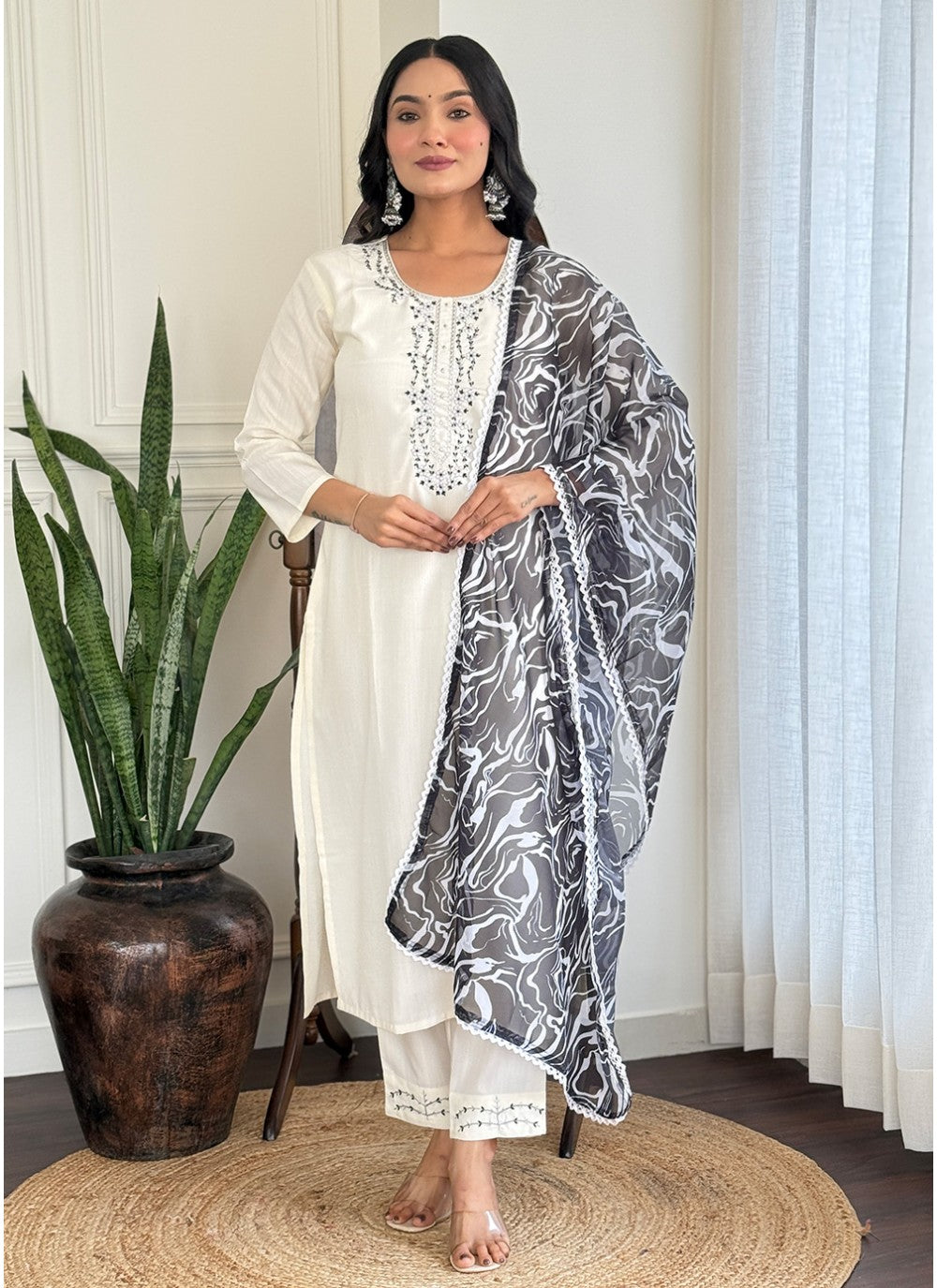 Embroidered Rayon White Salwar Suit T6029