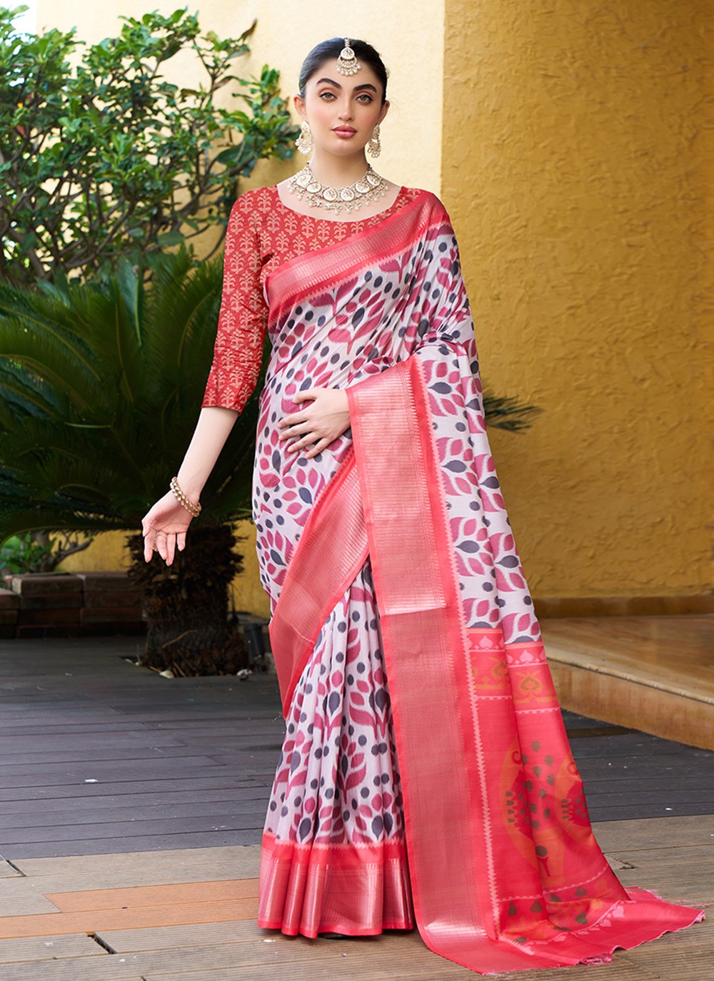 Digital Print, Woven Pure Crepe Saree - S11791