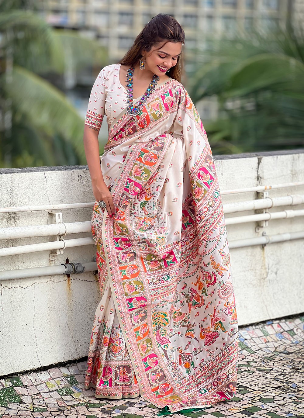 Contemporary Kashmiri Pashmina, Silk Saree - S8739