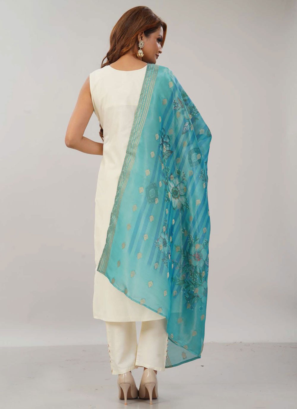Pant Style Suit Embroidered White T7686