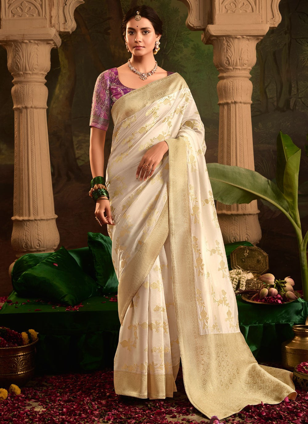 Weaving Zari Pure Dola Saree - S12085