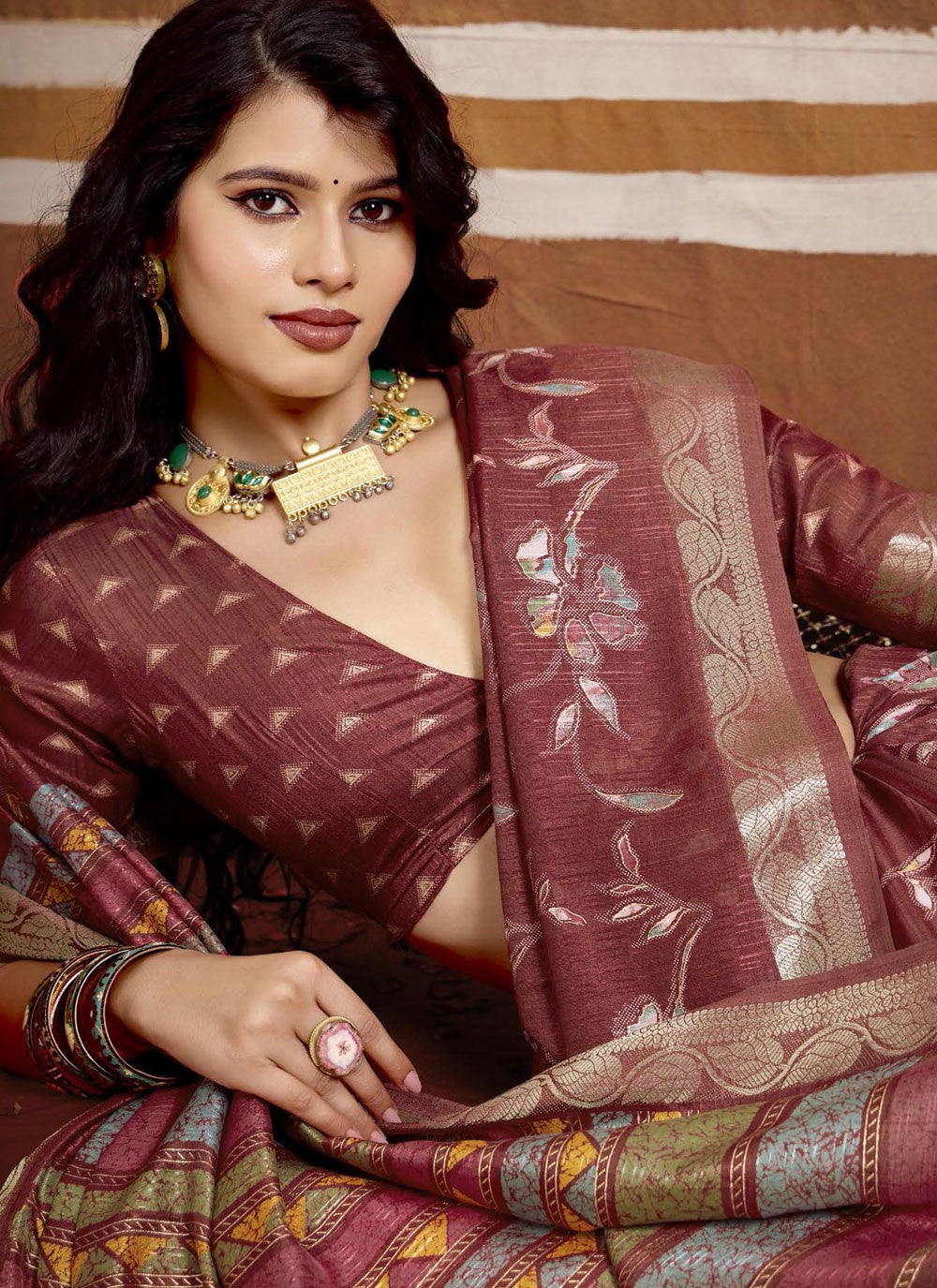 Wine Silk Classic Saree Printed, Weaving Zari S16253