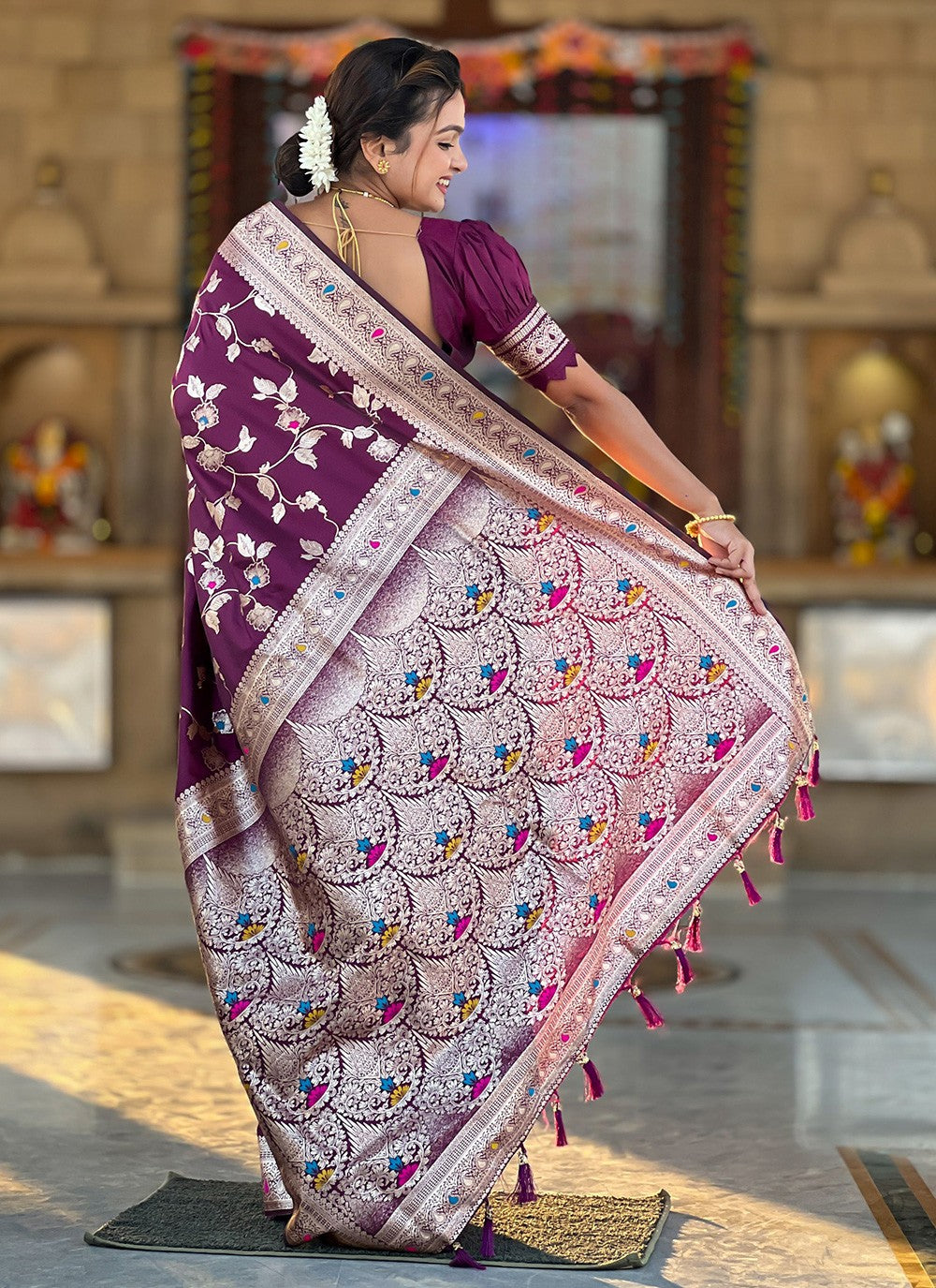 Wine Banarasi Silk Contemporary Saree Jacquard Work, Woven S16593
