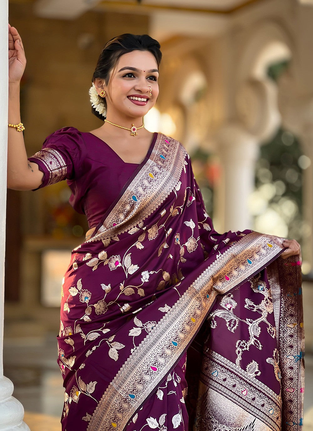 Wine Banarasi Silk Contemporary Saree Jacquard Work, Woven S16593