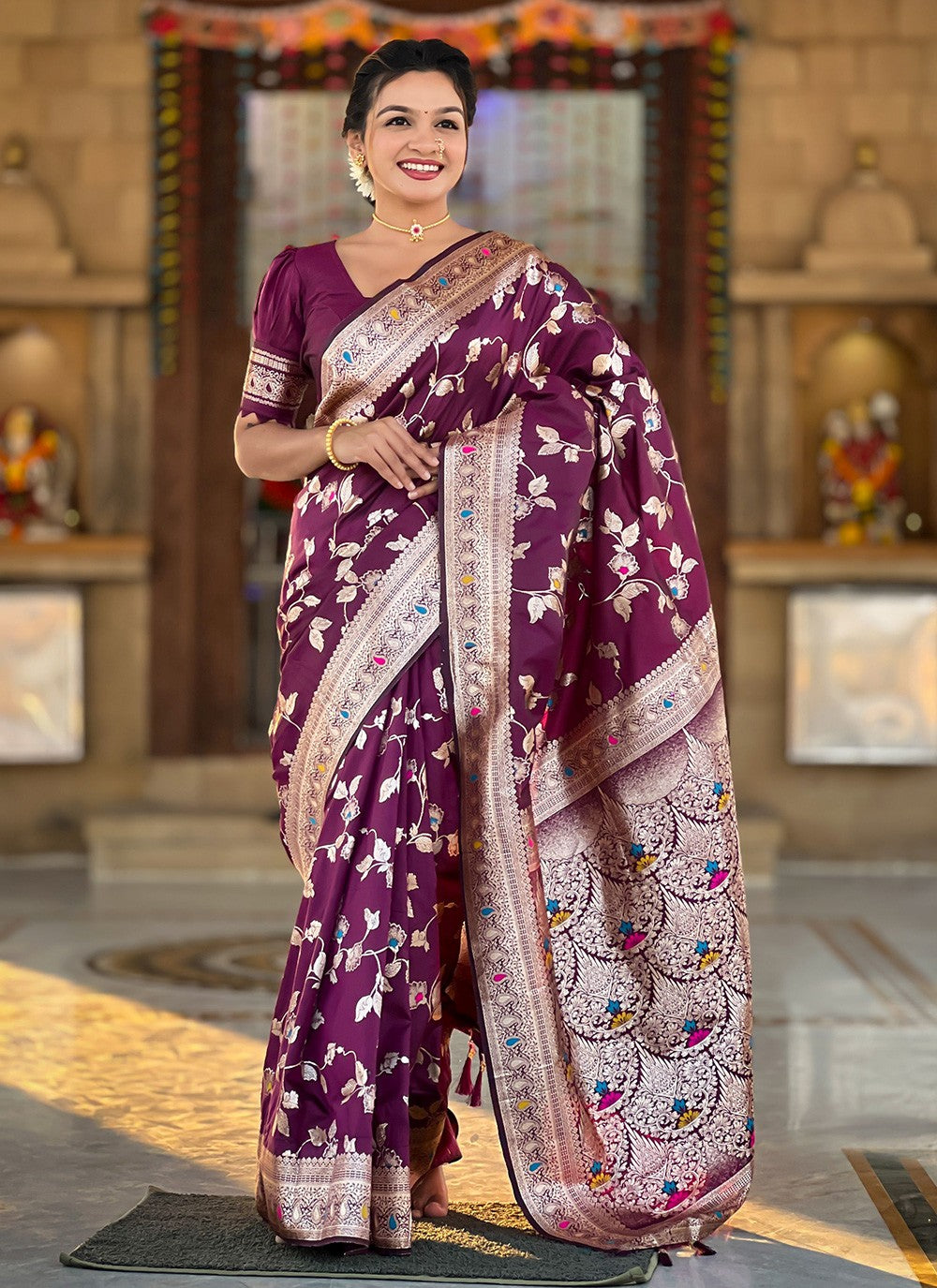 Wine Banarasi Silk Contemporary Saree Jacquard Work, Woven S16593
