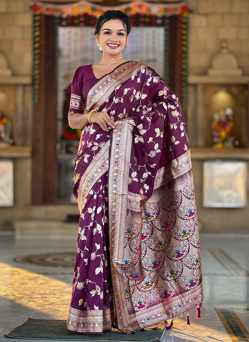 Wine Banarasi Silk Contemporary Saree Jacquard Work, Woven S16593