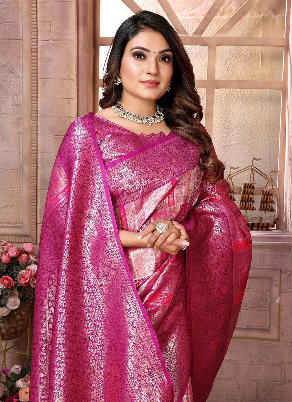 Woven Banarasi Silk Magenta Contemporary Saree S15062