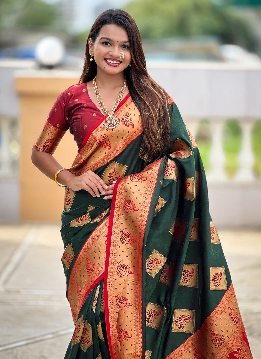 Green Banarasi Silk Trendy Saree Meenakari, Woven S18776