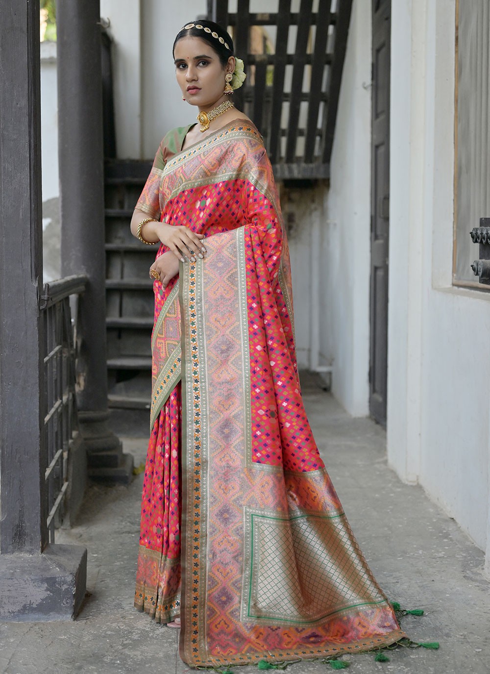 Contemporary Woven Paithni, Silk Saree - S6517