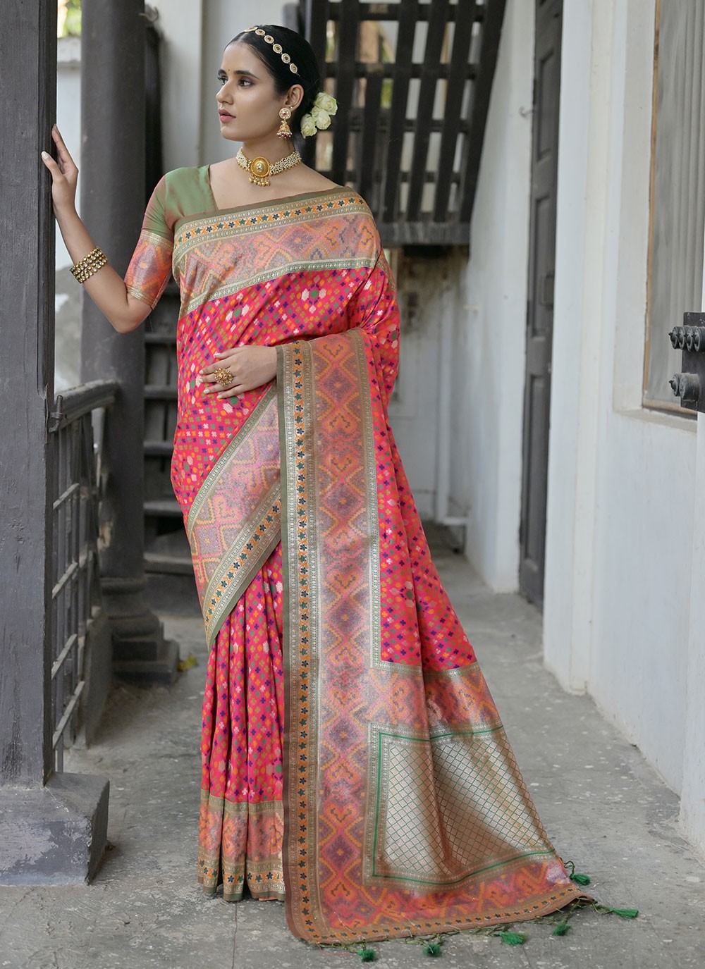 Contemporary Woven Paithni, Silk Saree - S6517