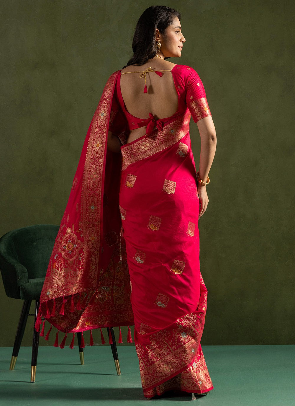 Pink Silk Classic Saree Woven S16548