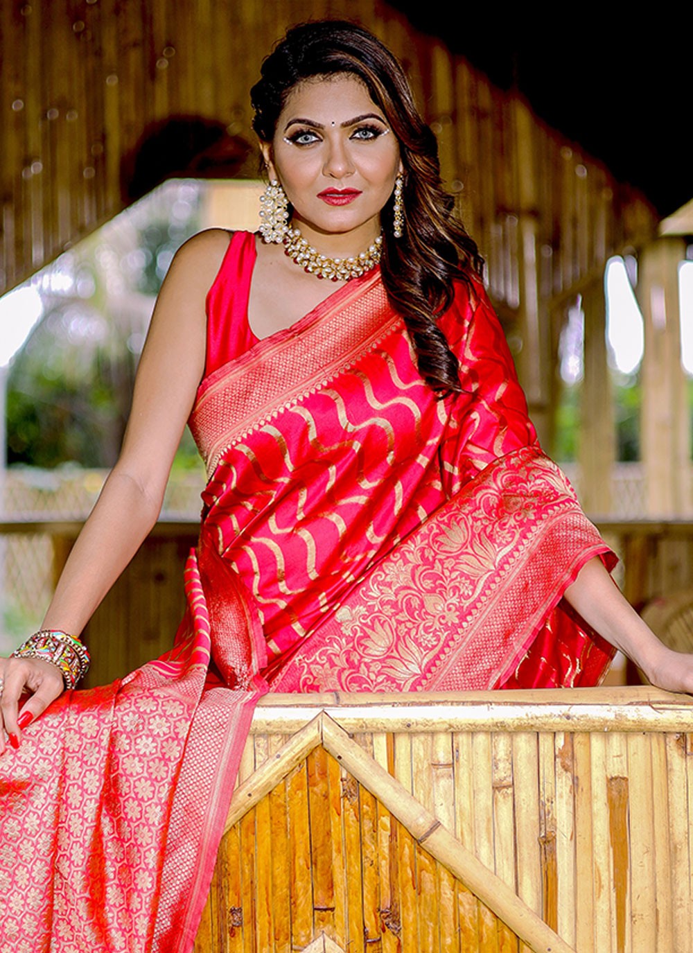 Classic Woven Banarasi Silk Saree - S6034