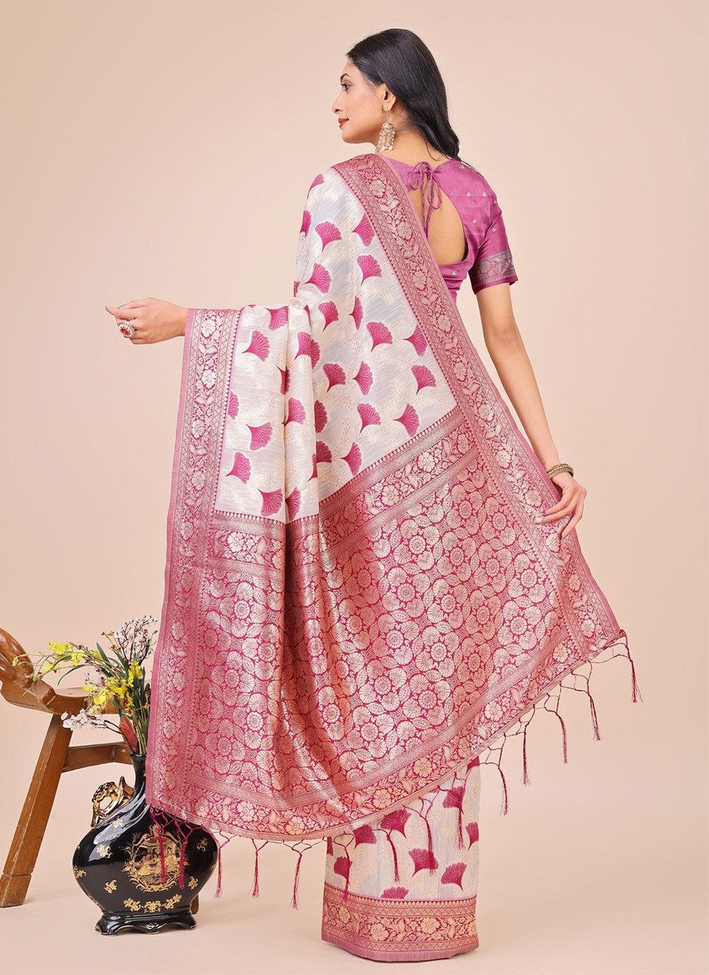 Woven Cotton Magenta Classic Saree S15154