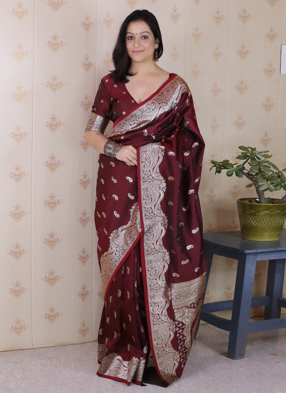 Brown Banarasi Silk Contemporary Saree Woven S19464
