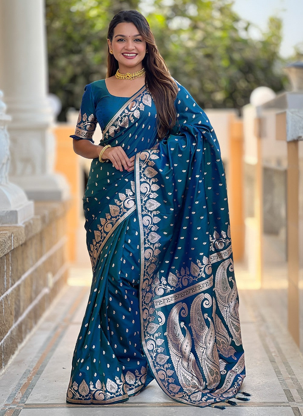 Morpeach Banarasi Silk Classic Saree Woven S17152