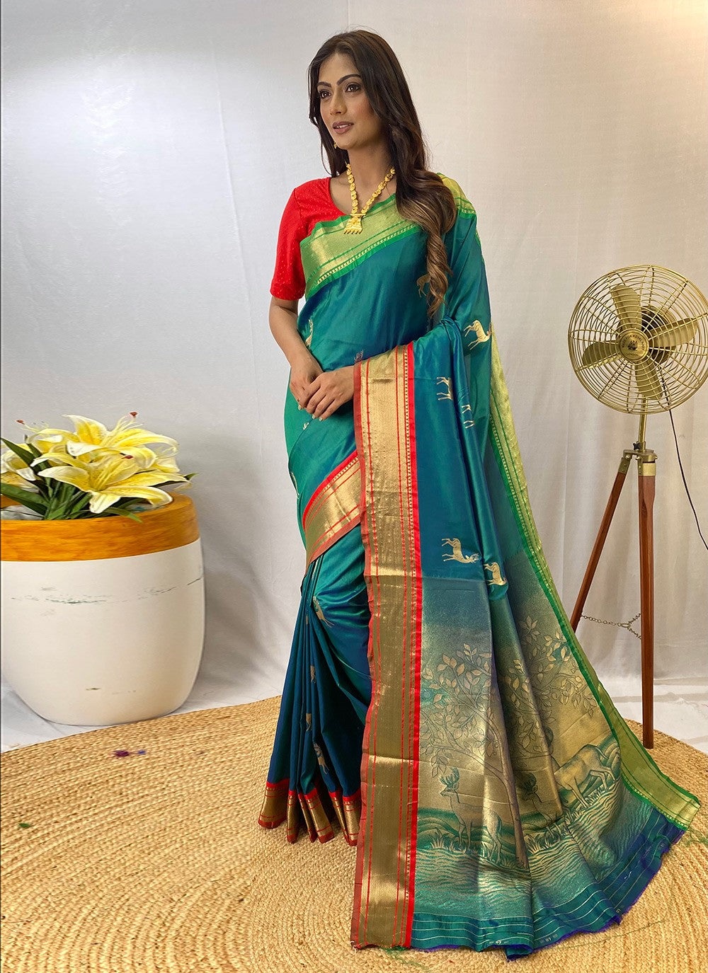 Classic Woven Silk Saree - S8442