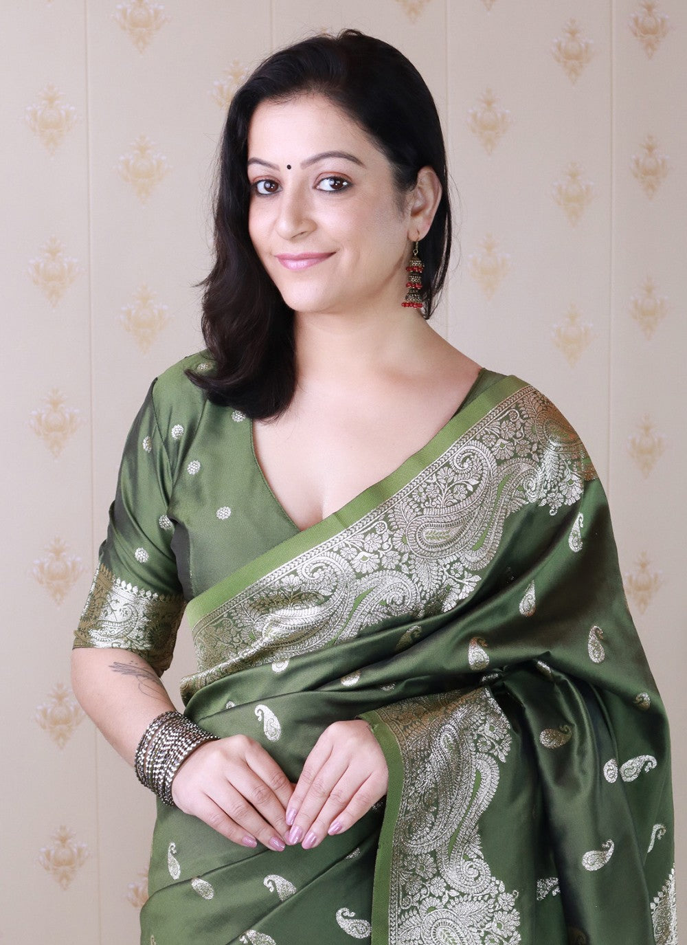 Green Banarasi Silk Classic Saree Woven S19465