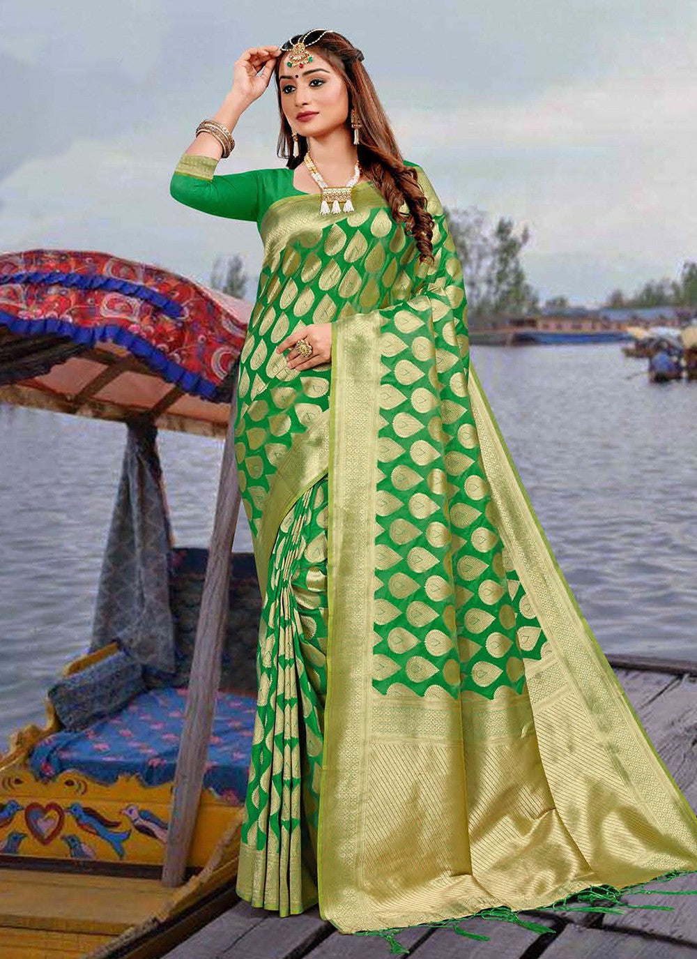 Trendy Woven Silk Saree - S5219