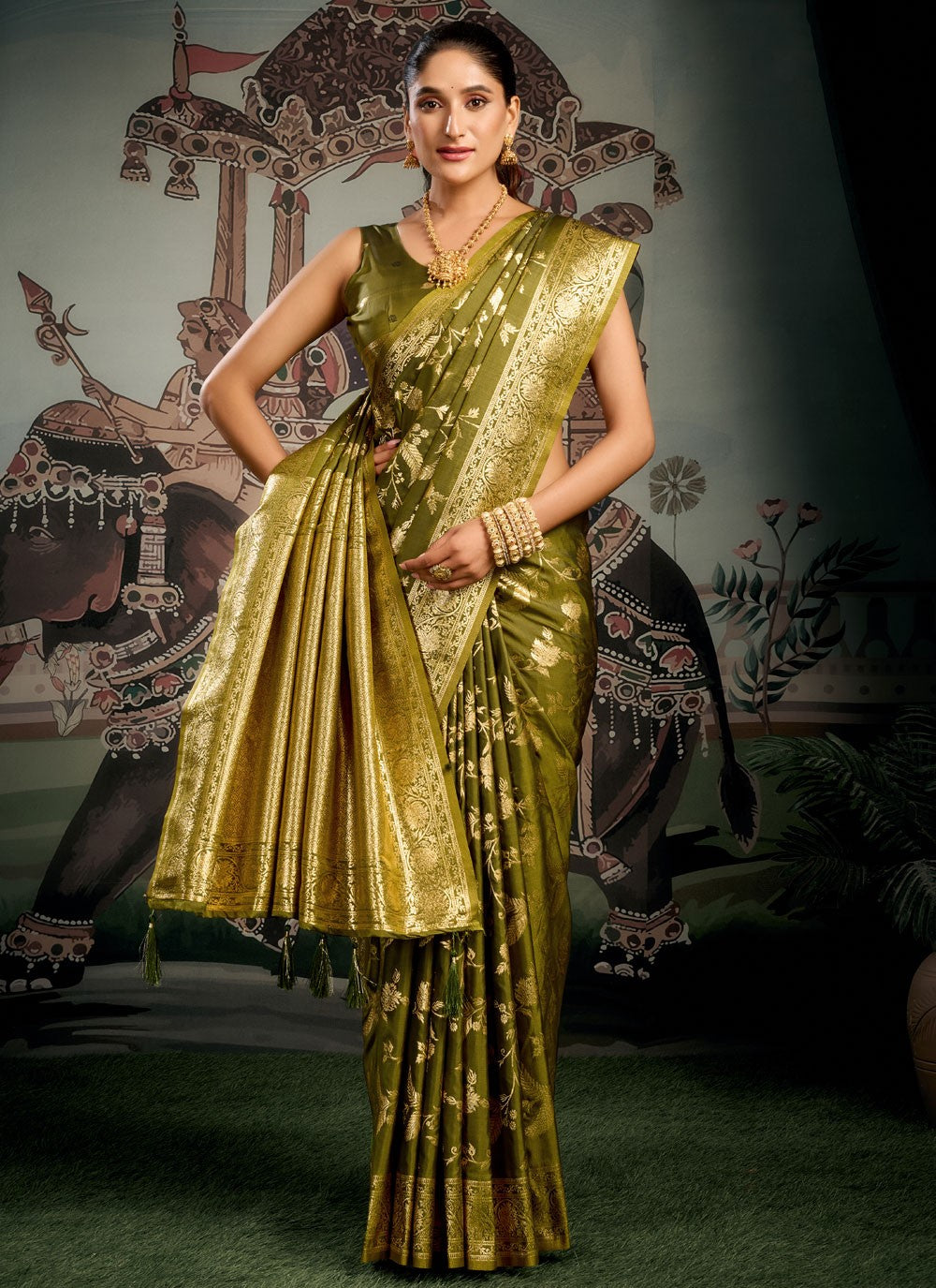 Green Silk Trendy Saree Woven S20274
