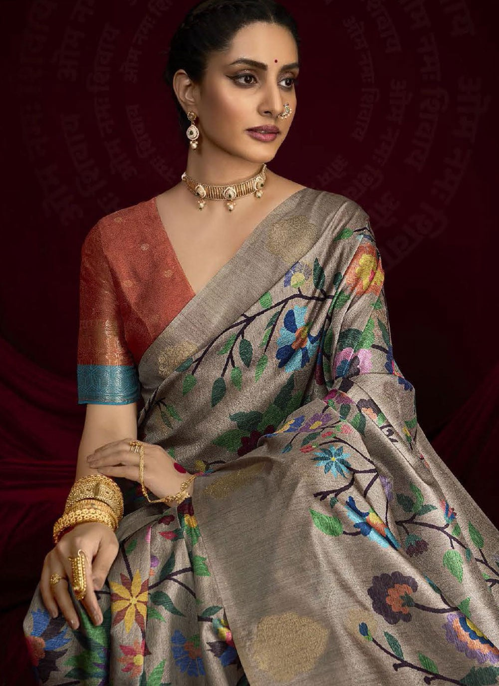 Grey Silk Traditional Saree Woven, Zari S16166