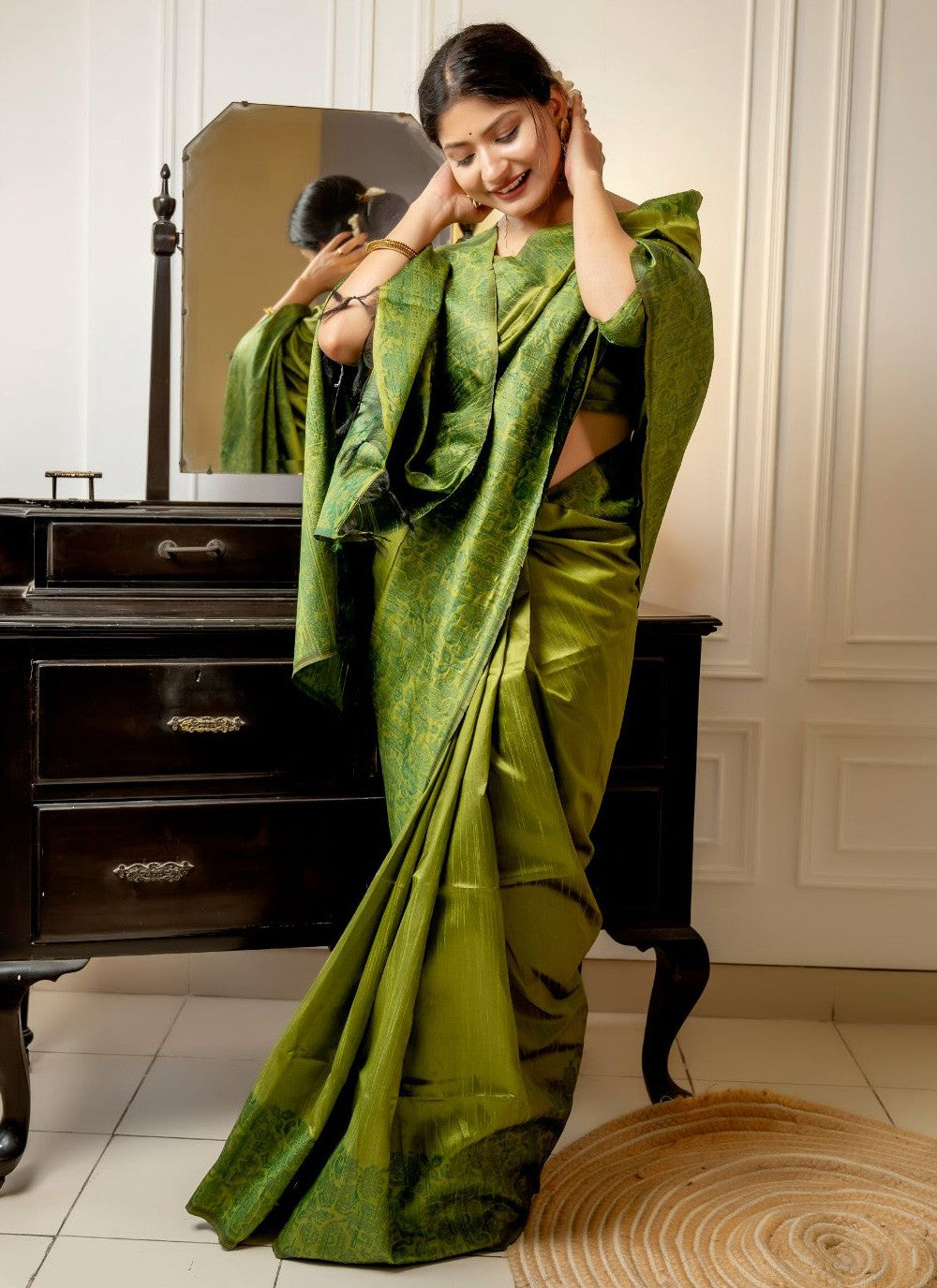 Trendy Border Work Handloom Silk, Raw Silk Saree - S3549