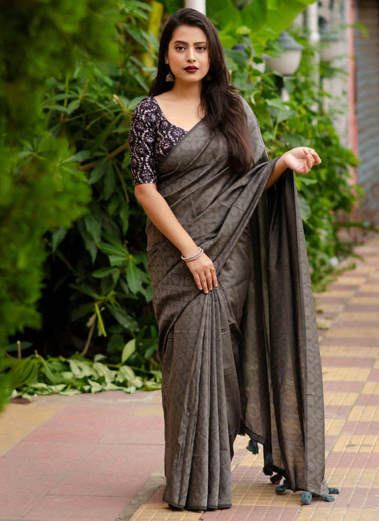 Trendy Woven Jute Silk Saree - S5779