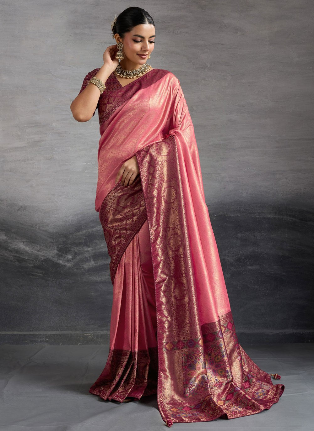Pink Kanjivaram Silk Contemporary Saree Meenakari, Woven, Zari S17635