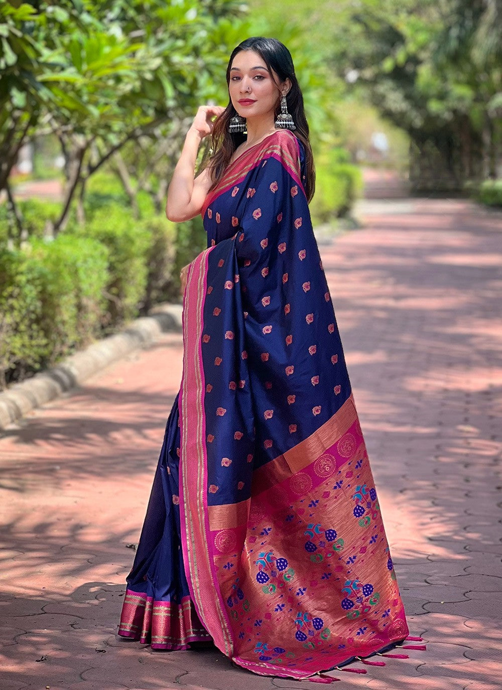 Classic Woven Silk Saree - S8072