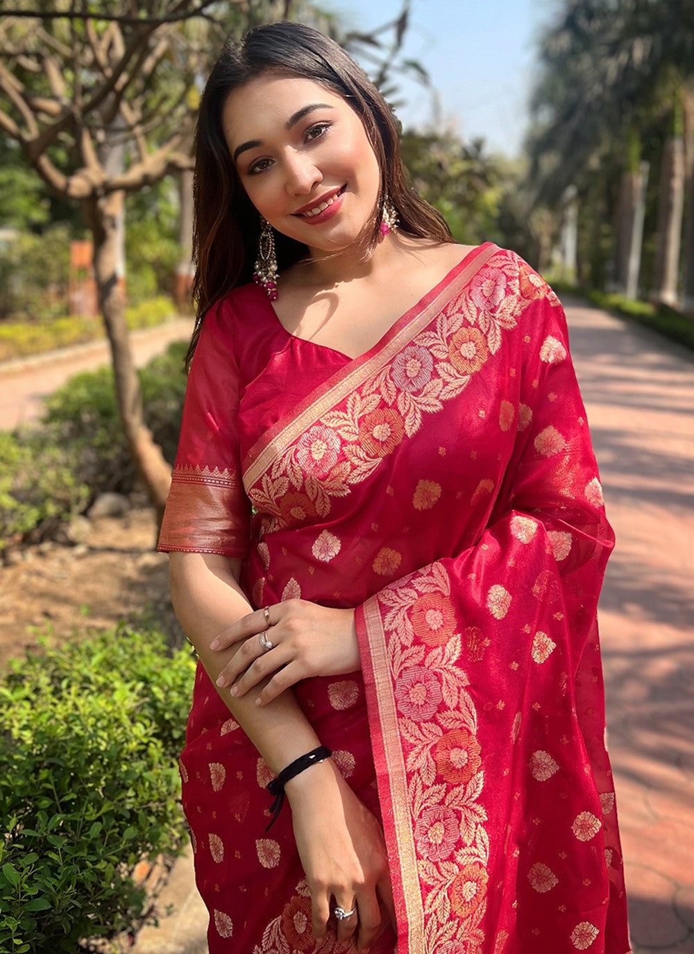 Contemporary Woven Organza Saree - S8057