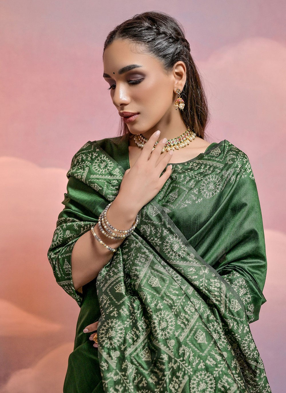 Classic Woven Handloom Silk Saree - S5715