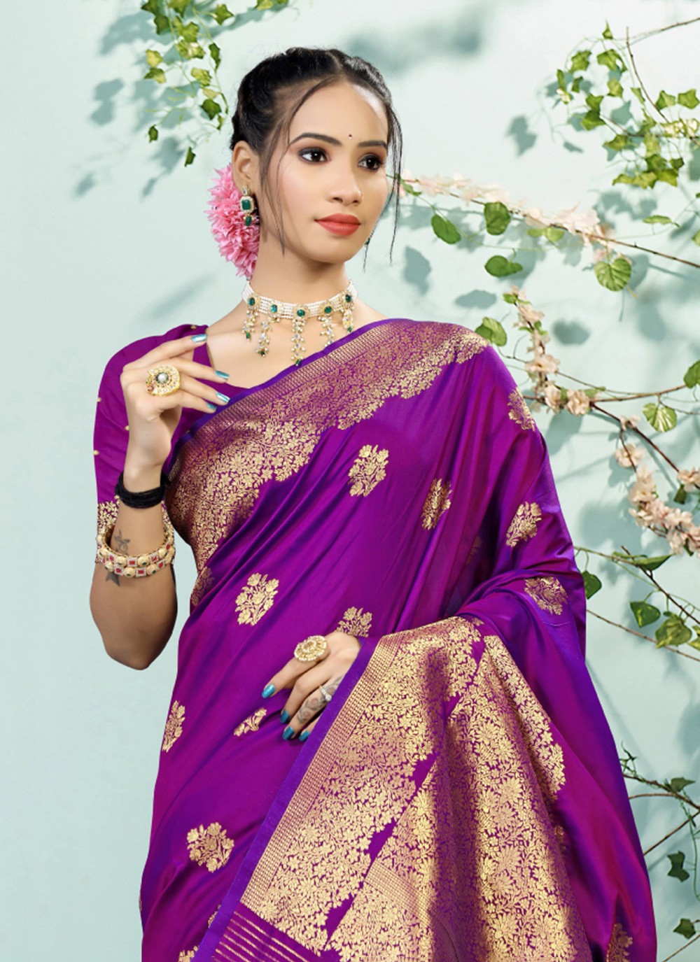 Classic Woven Silk Saree - S7371