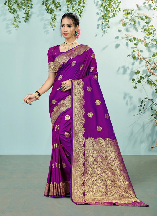 Classic Woven Silk Saree - S7371