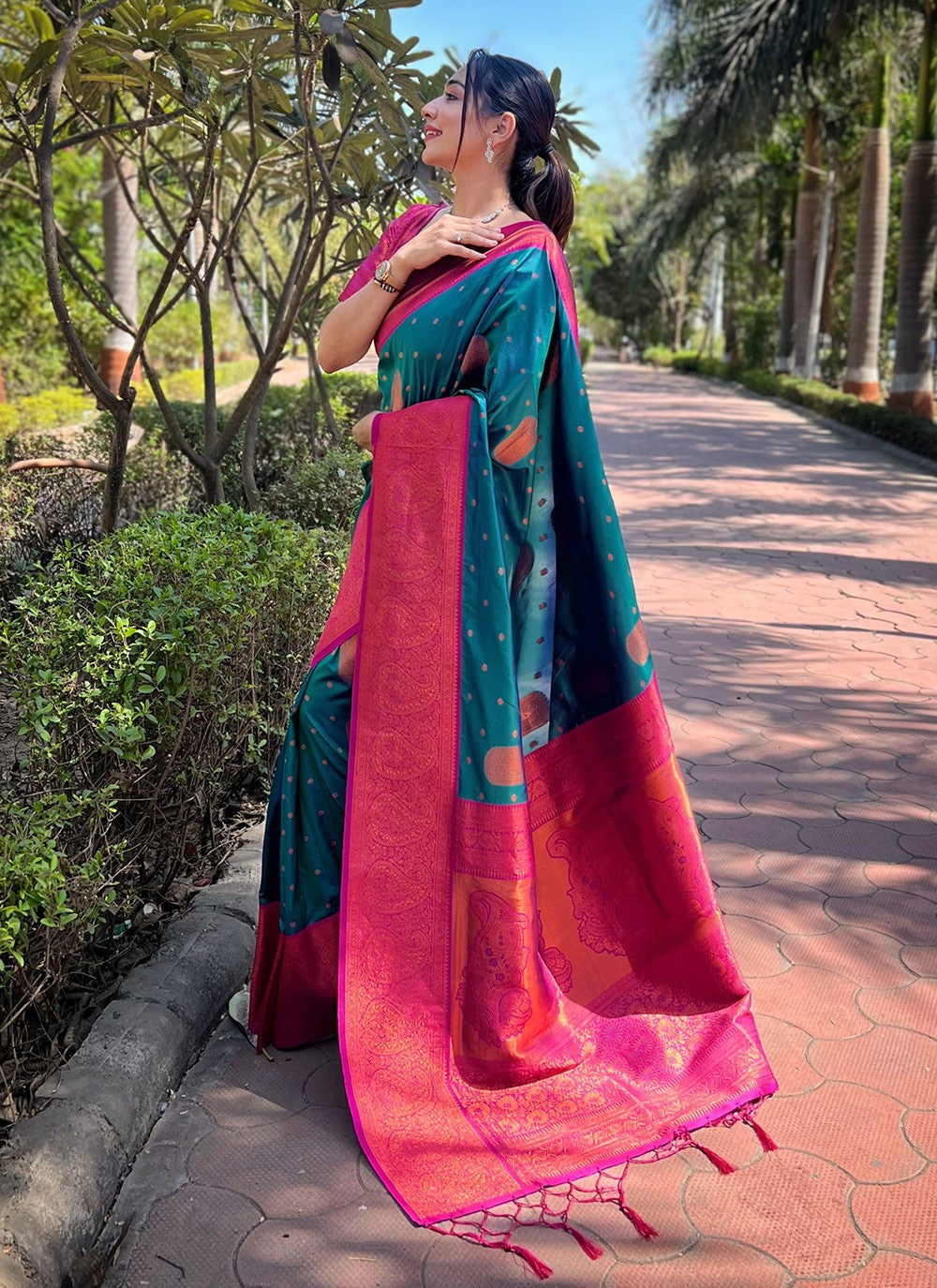 Classic Woven Silk Saree - S8093