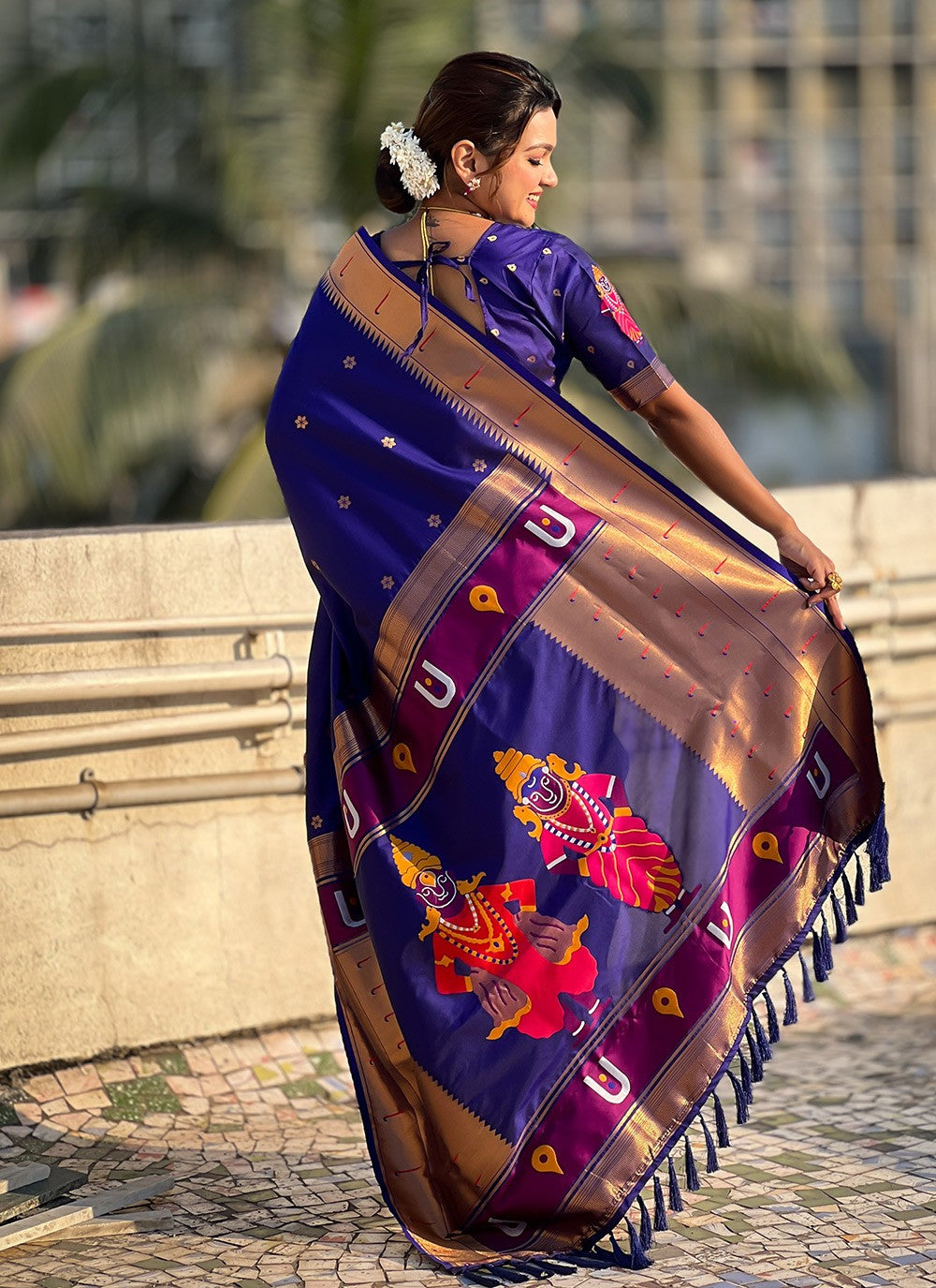 Contemporary Woven Blue Silk S12618