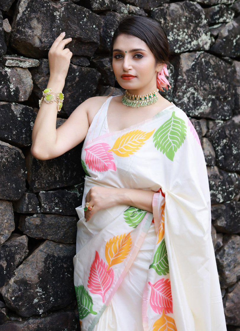 Trendy Woven Jute Silk Saree - S5779