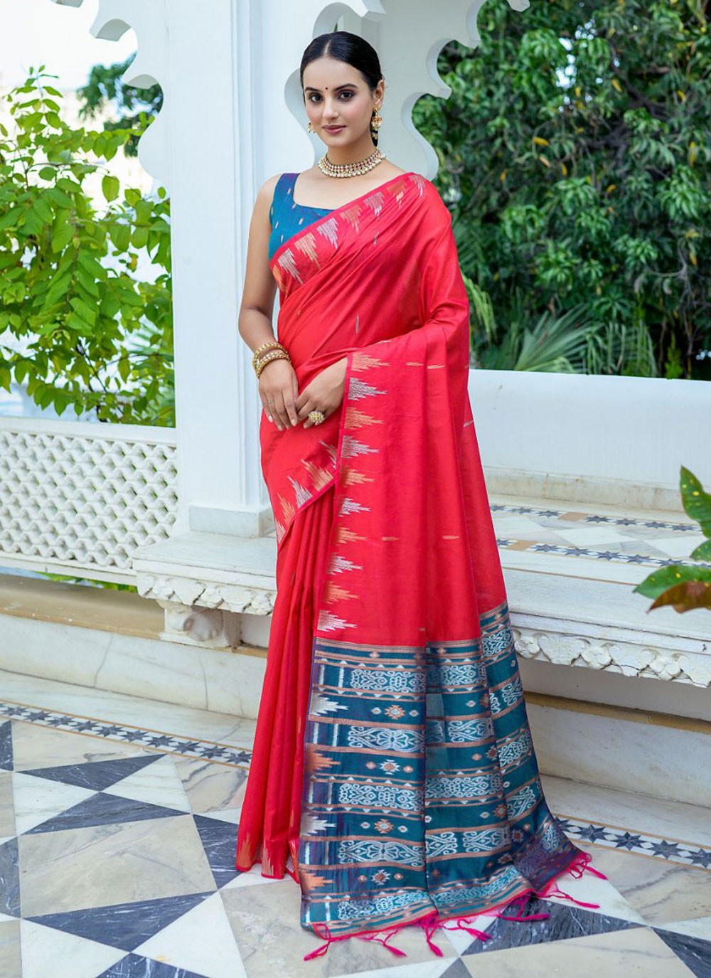 Trendy Woven Silk Saree - S4339